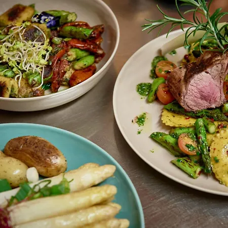 Hohenwart Forum Hotell 3*