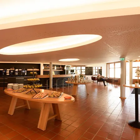 Hohenwart Forum Szálloda