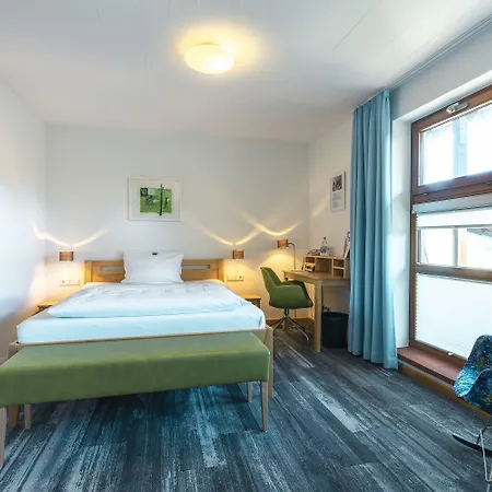 Hohenwart Forum Szálloda 3*