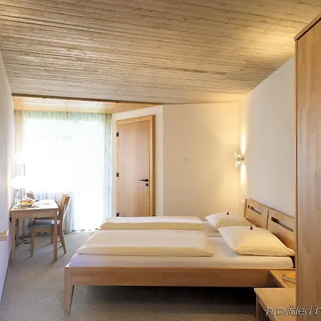 Hohenwart Forum Szálloda 3*